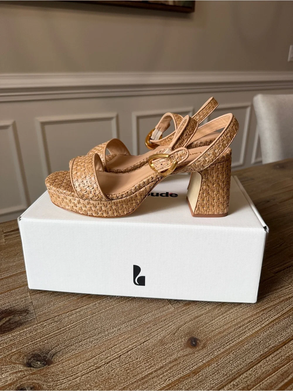 Larroude Dolly Verona Low Sandal - Woven Platform Sandal in Tan - 7- NWT